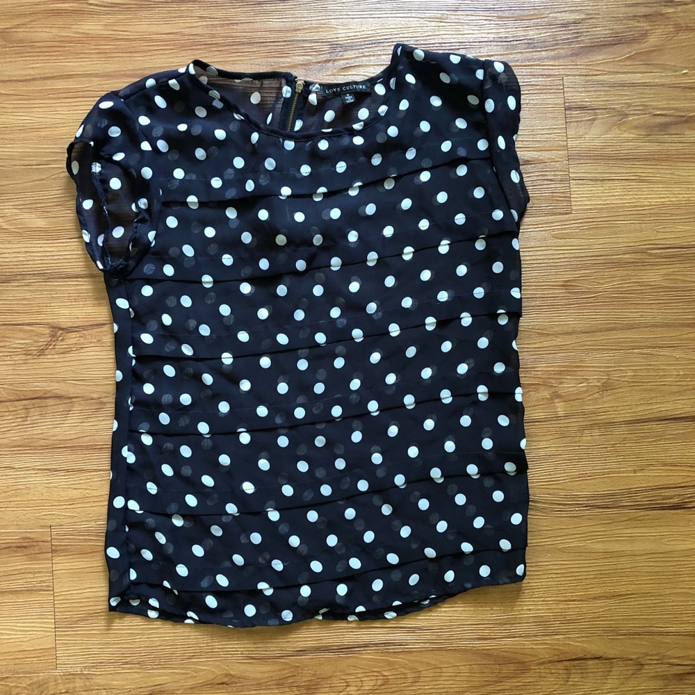 Business casual top